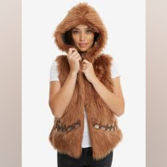 Her universe Chewbacca vest - Picture 1 of 4